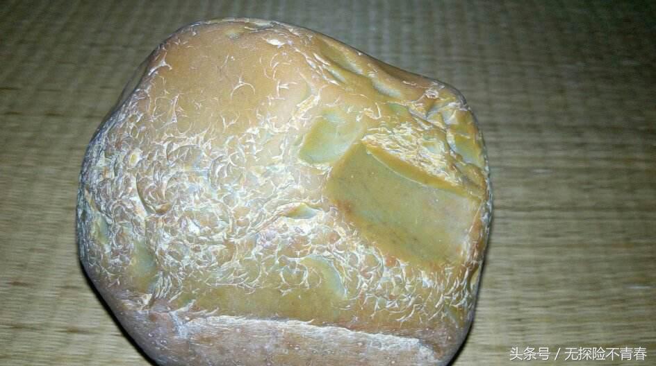 为什么会有人喜欢捡石头,最近好多人疯狂的捡石头