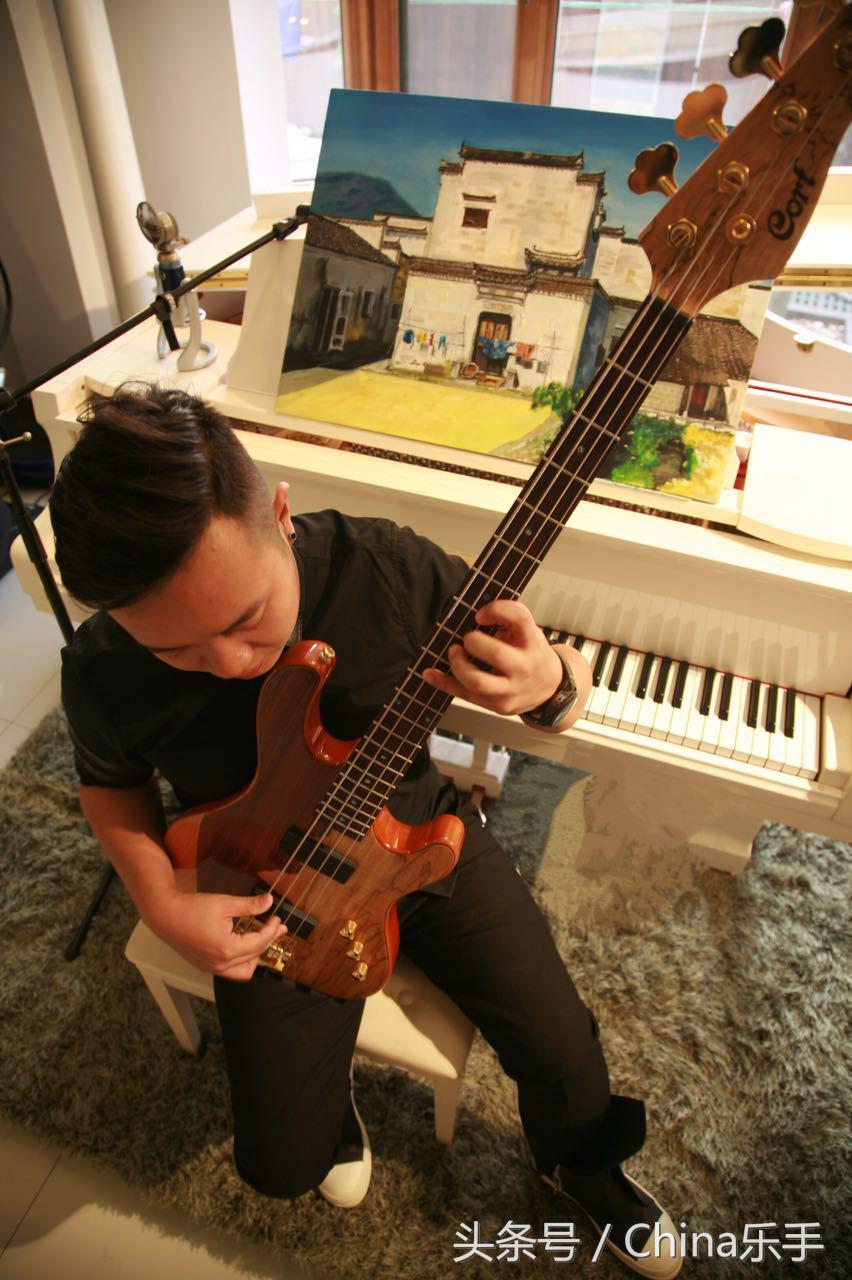 贝斯在乐队中,乐队的贝斯真的可有可无吗