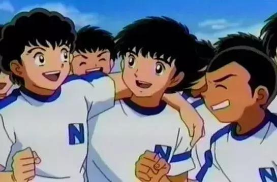 一部漫画改编日本足球,影响日本的日本漫画家