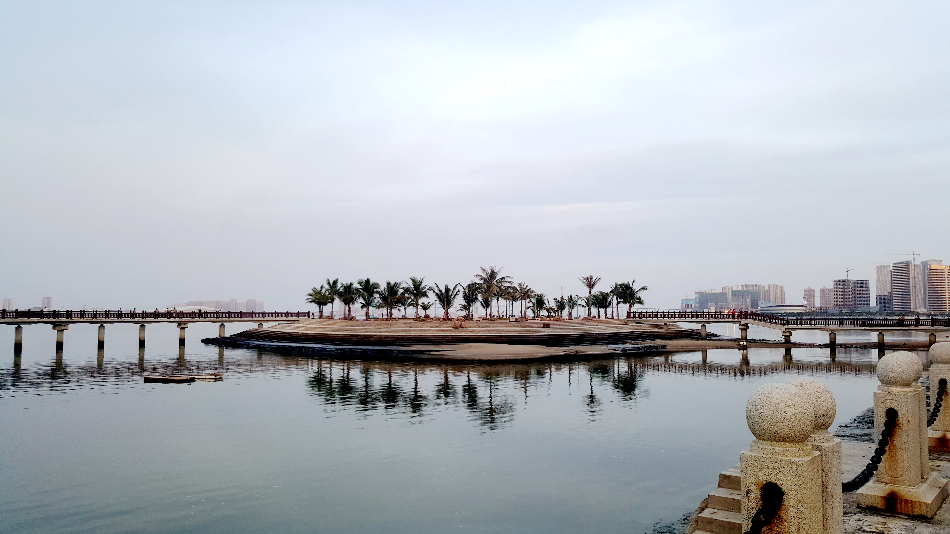 中国沿海旅行D14,金沙湾,遇见优雅女子就是人生最美好时刻