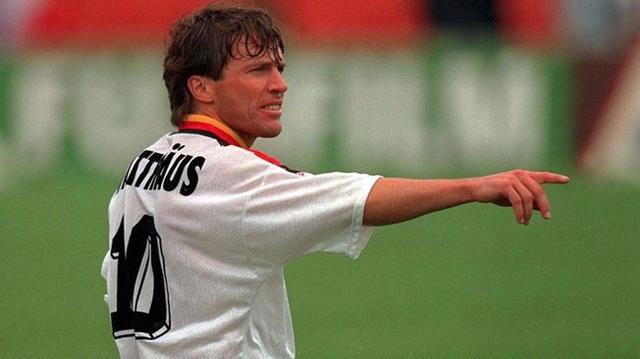 足球历史最强阵容11人,足球历史上各个位置的十大球星