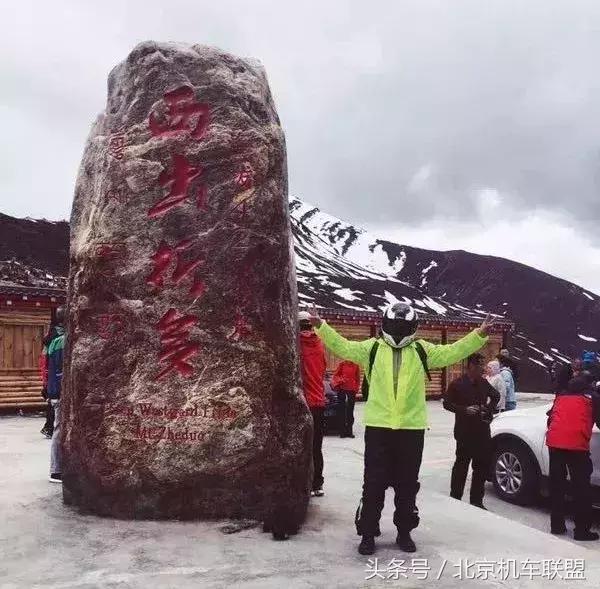 摩友旅途美景,摩友们感受骑行的独特魅力