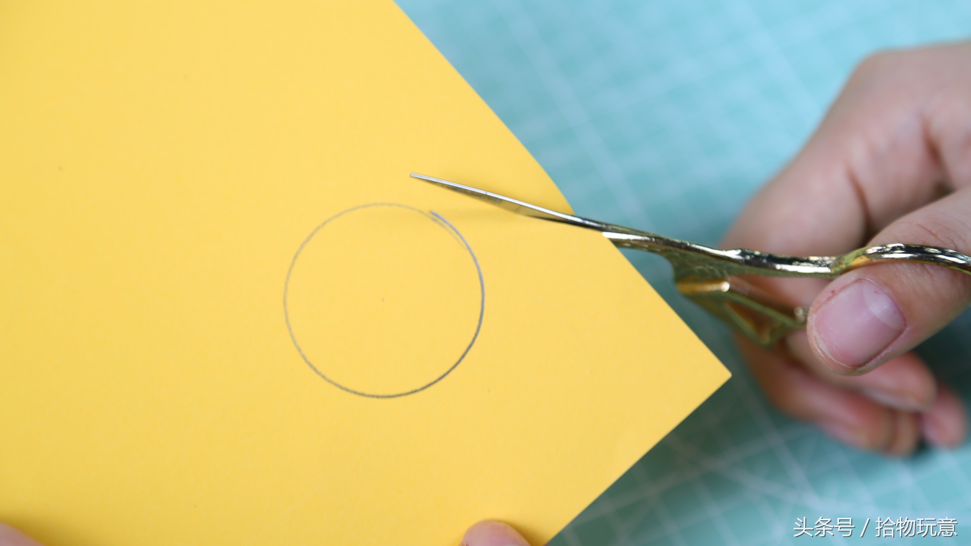 折纸大全简单又漂亮一张纸就完成,手工折纸小白兔又简单又漂亮立体