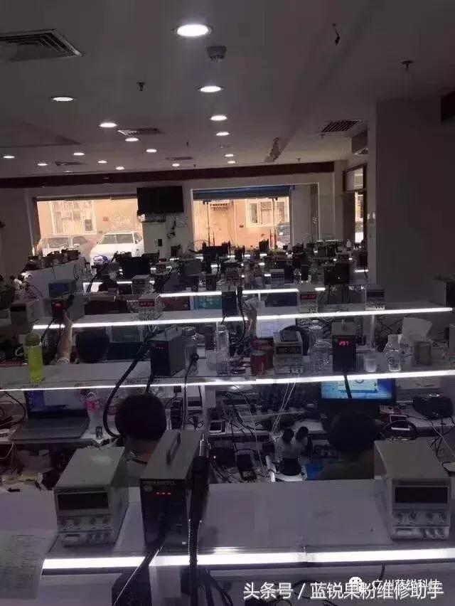 iphonex有一点小漏电充不进电,iphonex进水正负极短路