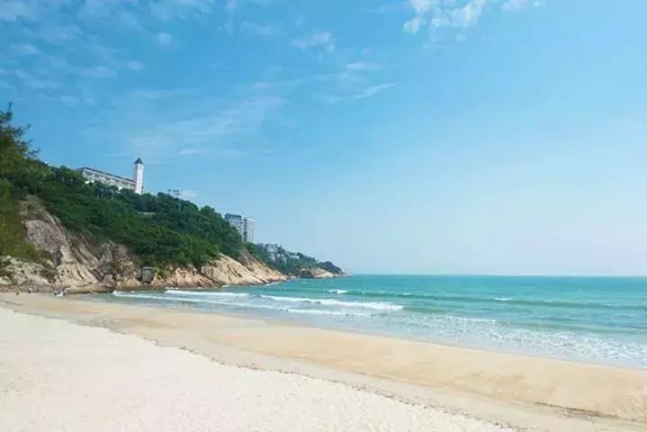 深圳哪个海滩干净又不收费的,深圳最值得去的十大海滩