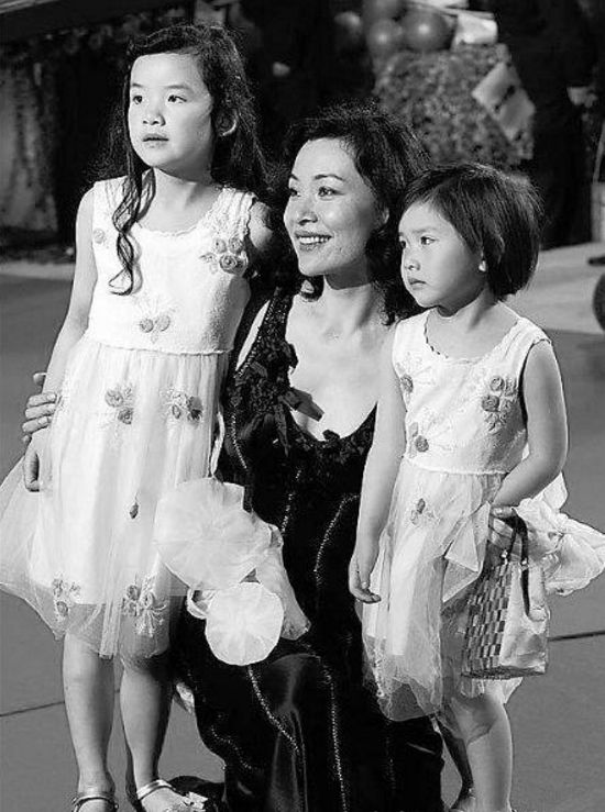 勇猛大胆的陈冲：开创《色戒》先锋，被封杀三年，首当导演就拿奖