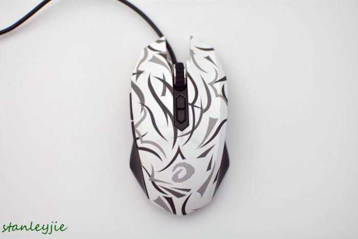 极致电竞体验达尔优em915游戏鼠标,牧马人em915pro鼠标怎么样