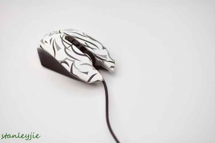 极致电竞体验达尔优em915游戏鼠标,牧马人em915pro鼠标怎么样