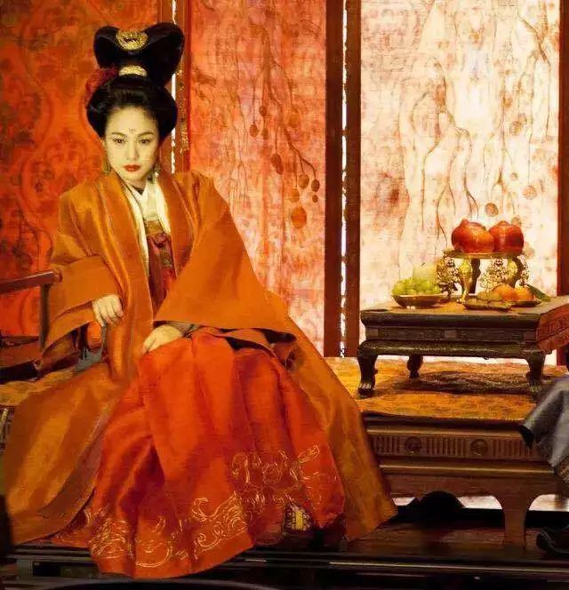 周韵时装采访,高端访谈周韵