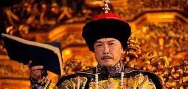 高产诗人乾隆，一人PK全唐诗，钱钟书口诛笔伐：简直是令人作呕！