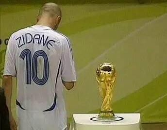 世界杯颁奖金球金靴,世界杯金球奖和金靴奖得主