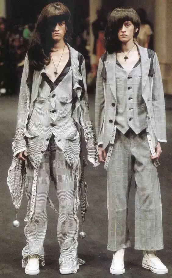 高桥盾undercover联名,uc高桥盾秀款undercover