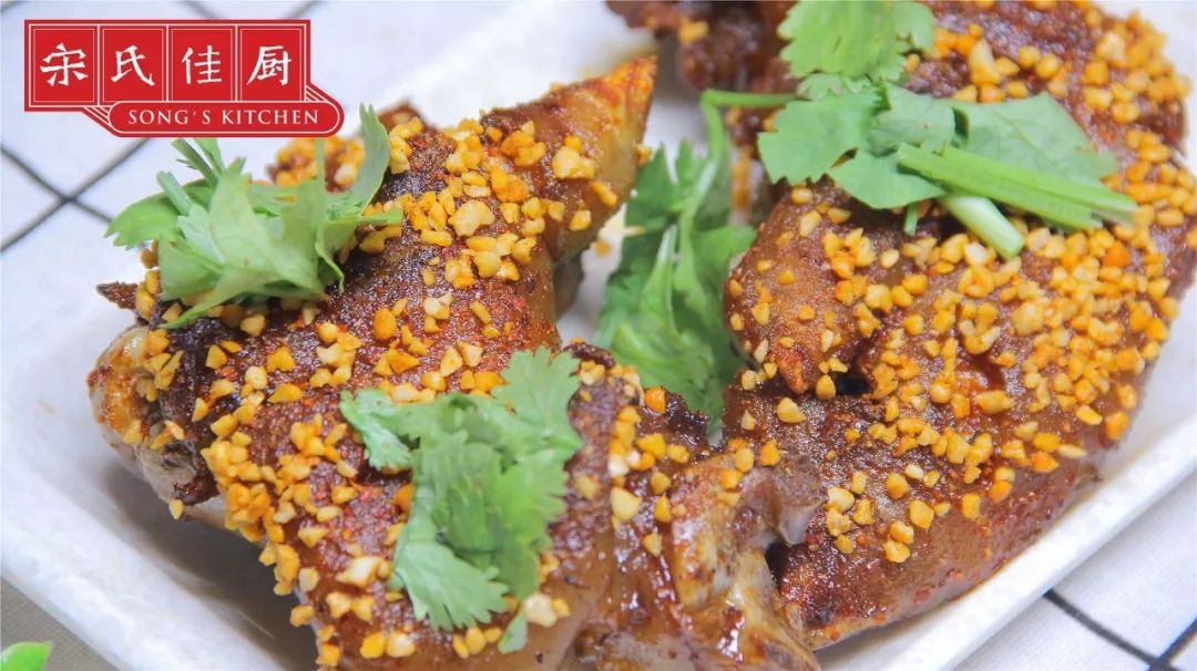 小哥哥在抖音火啦！到南充这家小吃店搞了大事……