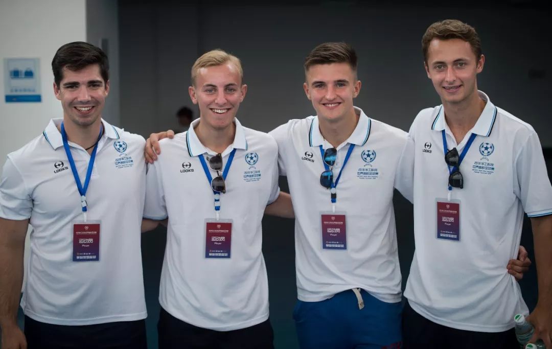 全球名校“世界杯”开赛啦!朋友圈已被高颜值的小鲜肉刷屏