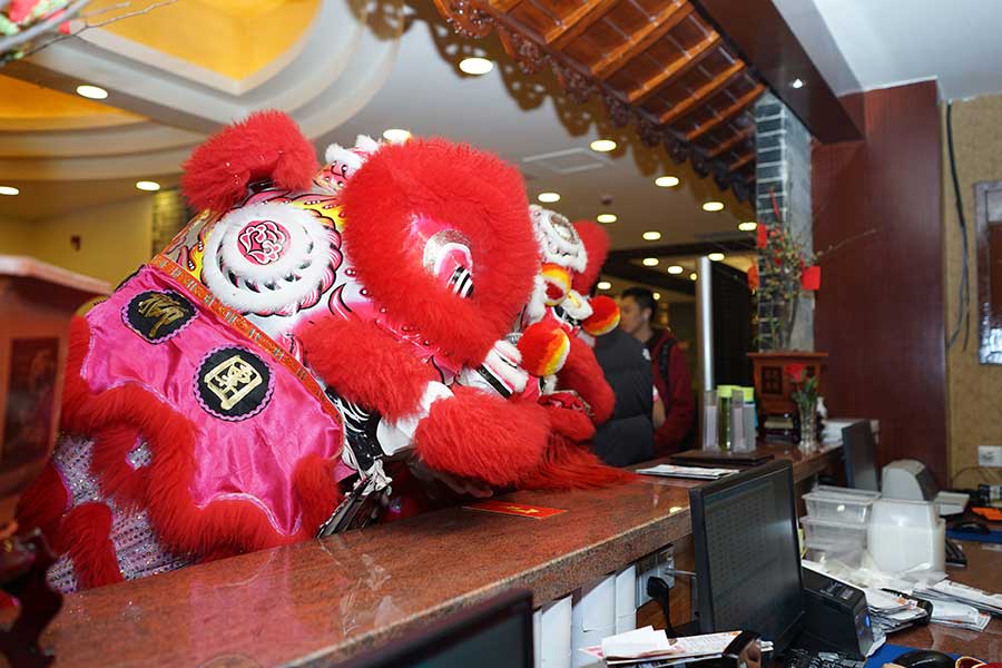 开业请佛山舞狮表演要多少钱,开业请舞狮团队多少