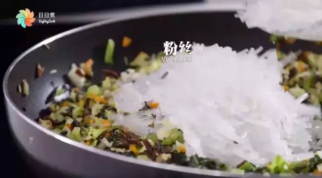 木耳怎样泡发又软又好吃,木耳怎么泡营养最丰富