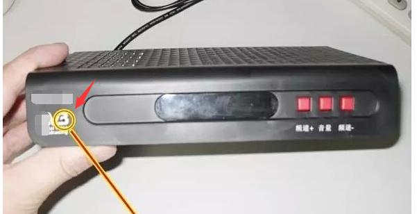 告诉你隐形针孔摄像头都躲在这里哦用这些办法把他找出来值得收藏