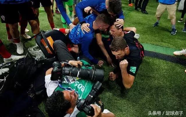 世界杯足球史上的至暗时刻,足球世界杯十大感人瞬间