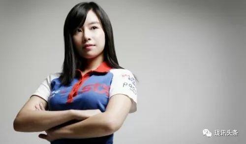 旭旭宝宝直播间惊现日服第一男枪,绝地求生吃鸡蓝洞