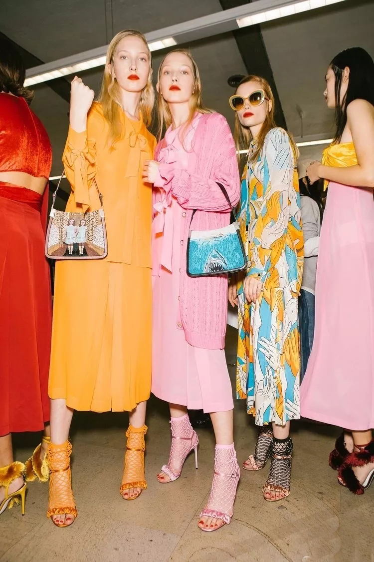 鏉ㄥ箓鎴氳枃閮藉湪绌跨殑绉嬪啲鐖嗘,鎴氳枃鏉ㄥ箓鍚屾琚滃瓙