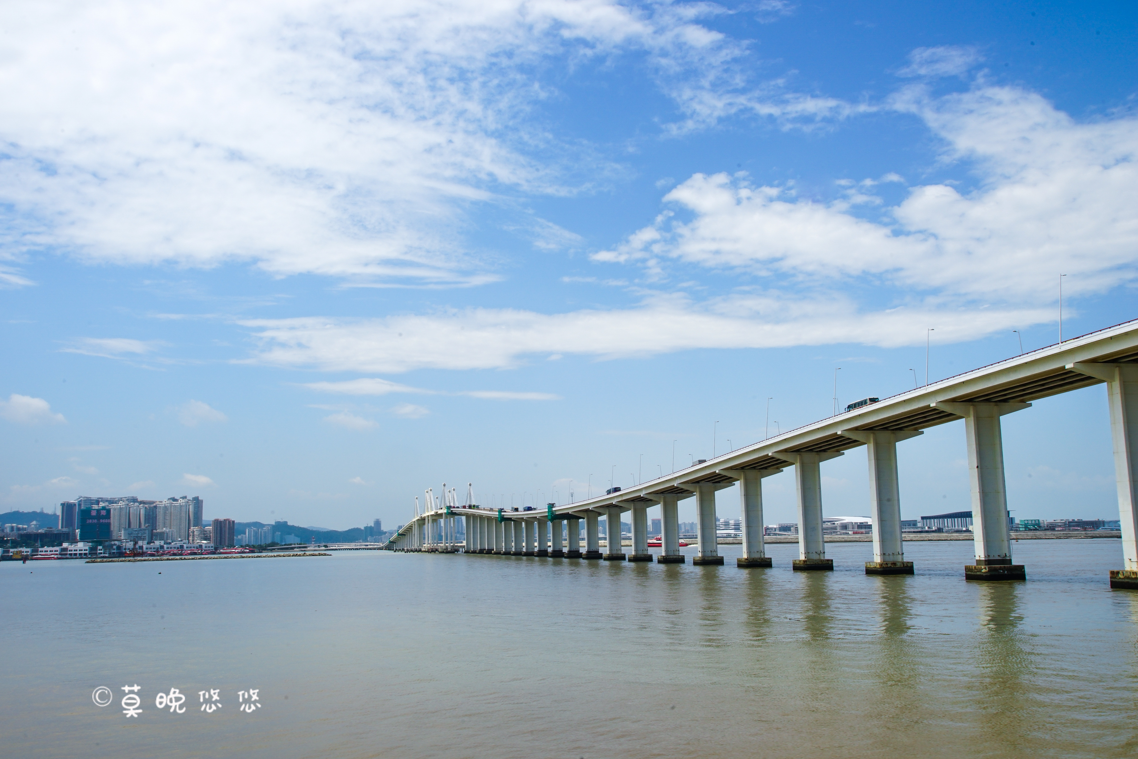 珠海旅游新地标，90分钟游船，看世界最长跨海大桥