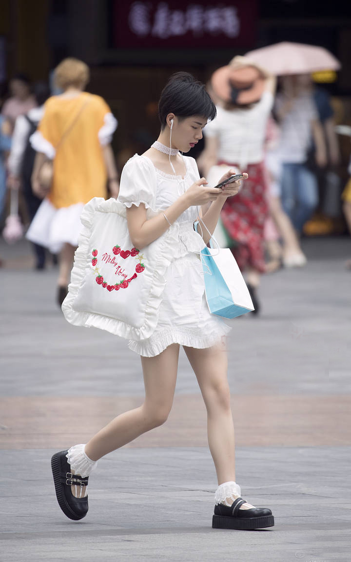 鏉ㄥ箓鎴氳枃閮藉湪绌跨殑绉嬪啲鐖嗘,鎴氳枃鏉ㄥ箓鍚屾琚滃瓙