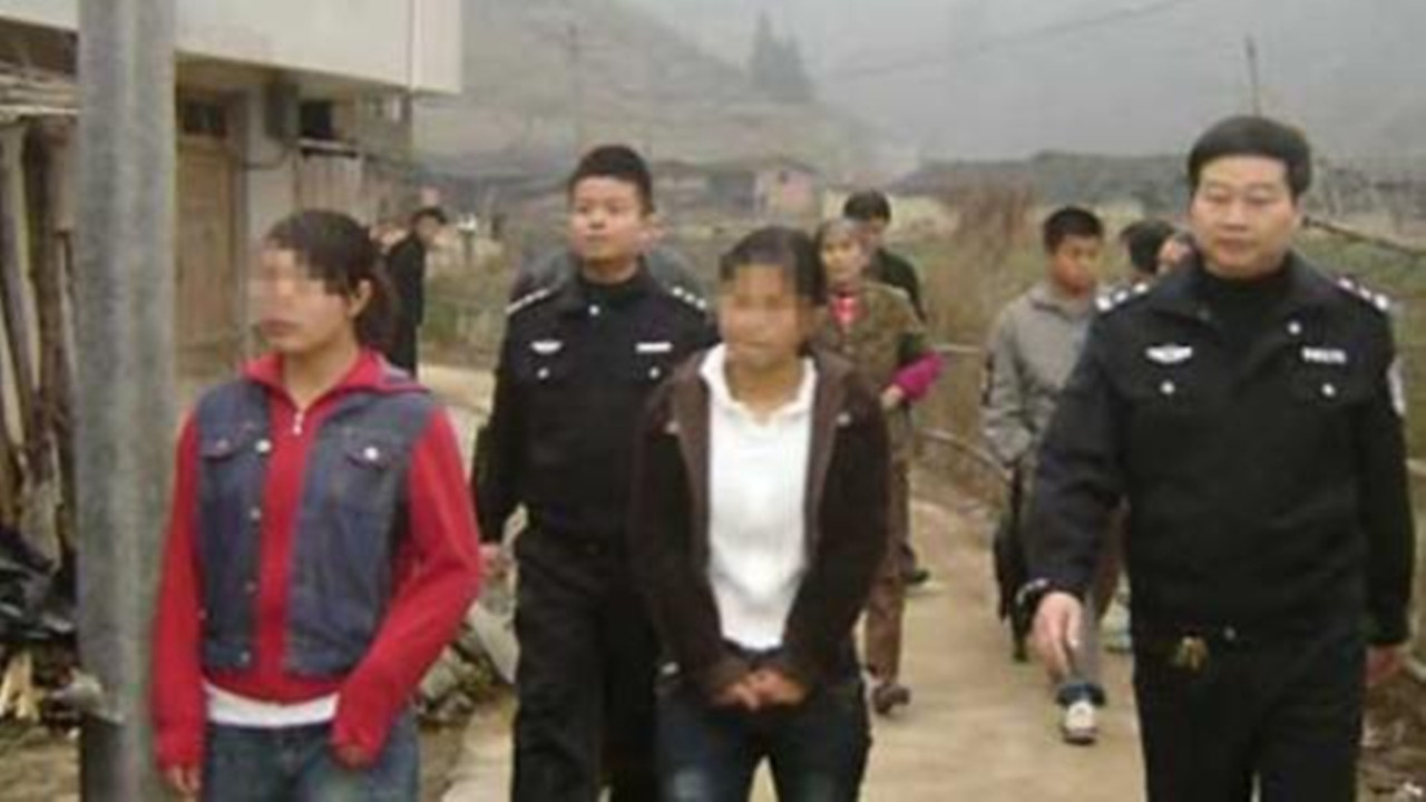 农村结婚收高价彩礼小伙被逼无奈,农村小伙为什么娶媳妇越来越难