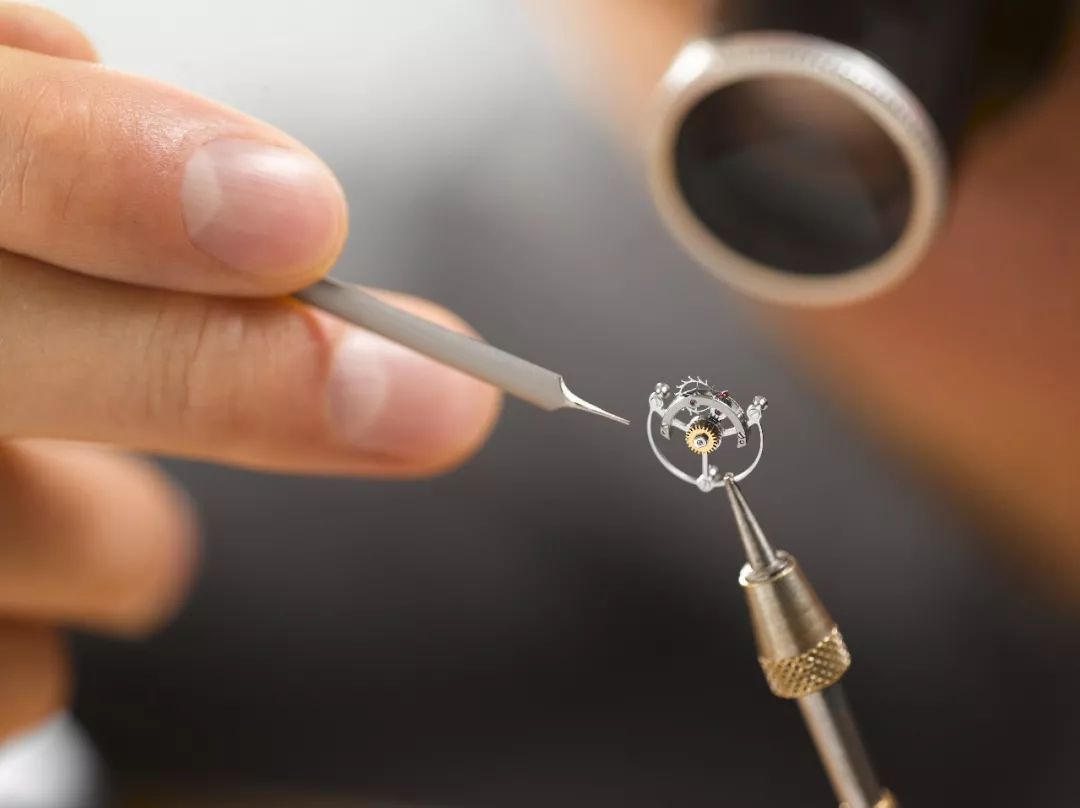 为了一个认证损坏5%的手表，21天测试一块表，帕玛强尼为品质拼了