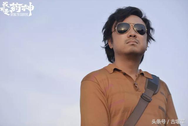 《我不是药神》原型陆勇网店被挤爆，网友一次买10万双支持