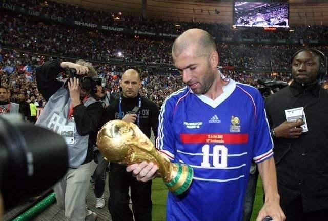 史上最强的十大足球运动员,足球史上最伟大的球员排名