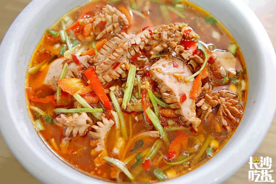 最新长沙美食推荐必吃,长沙美食攻略本地人带你吃遍全城