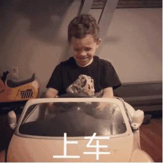 假笑爆红男孩,假笑男孩直播视频