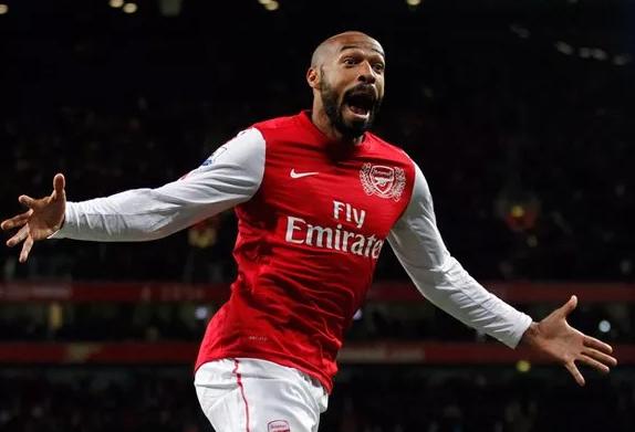 一张图片里有无数个足球名场面,一张图片一个足球的故事