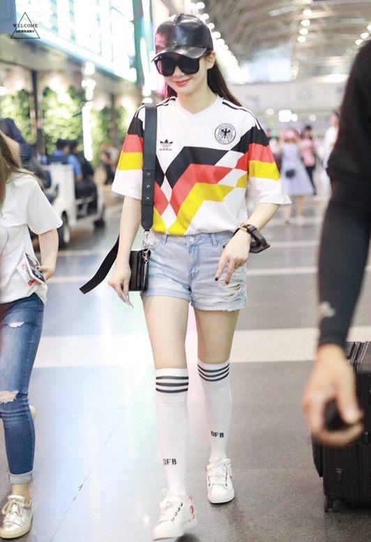 鏉ㄥ箓鎴氳枃閮藉湪绌跨殑绉嬪啲鐖嗘,鎴氳枃鏉ㄥ箓鍚屾琚滃瓙