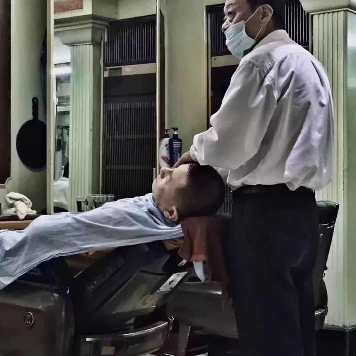 老底子剃头发视频,老底子理发