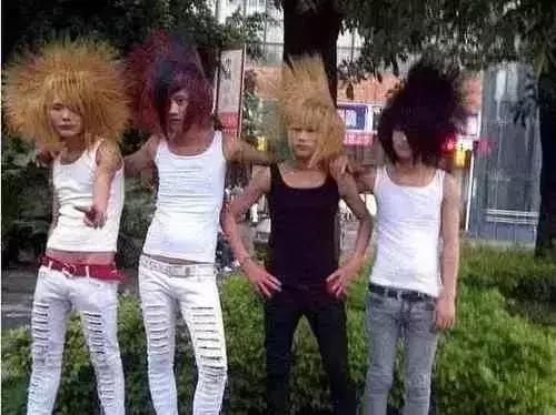 杀马特葬爱家族为什么消失了,当年的杀马特葬爱家族照片