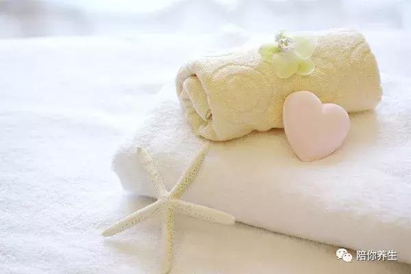 1条热毛巾6种神奇用法,热毛巾养生教程
