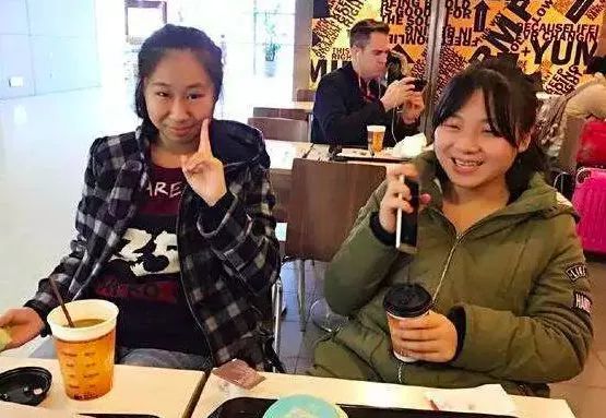 机票改签中取消改签花钱么,机票退改签费用比票价高吗