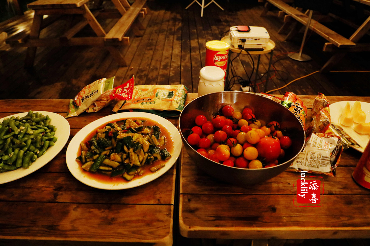 义远农场亲子探险露营：帐篷、萤火虫、足球冰淇淋、竹水枪、采摘