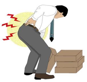 腰痛发出两种癌症信号,一直腰痛要警惕四种原因