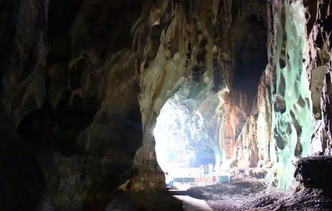 桂林最出名的两大洞穴,桂林洞穴