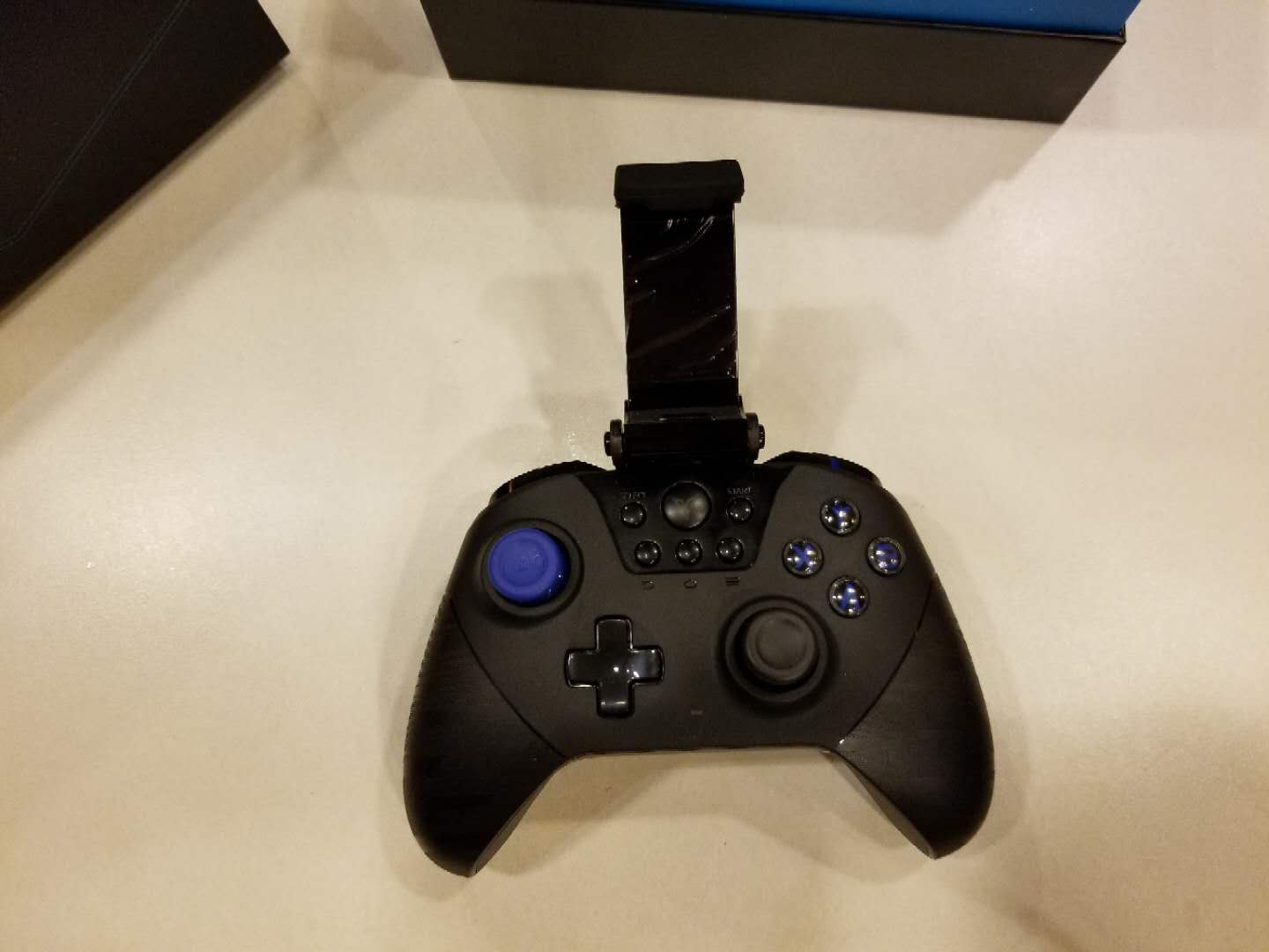 飞智黑武士x8pro有2.4g嘛,飞智黑武士x8pro有哪些模式