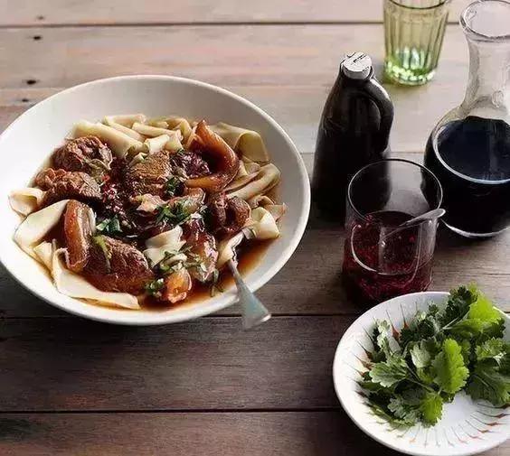 夏季吃醋好处多！软化鱼刺、美白皮肤、去头屑却都是谣传