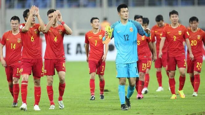 国足鏖战亚洲新晋劲旅印度,国足5-1大胜印度是新批队员吗