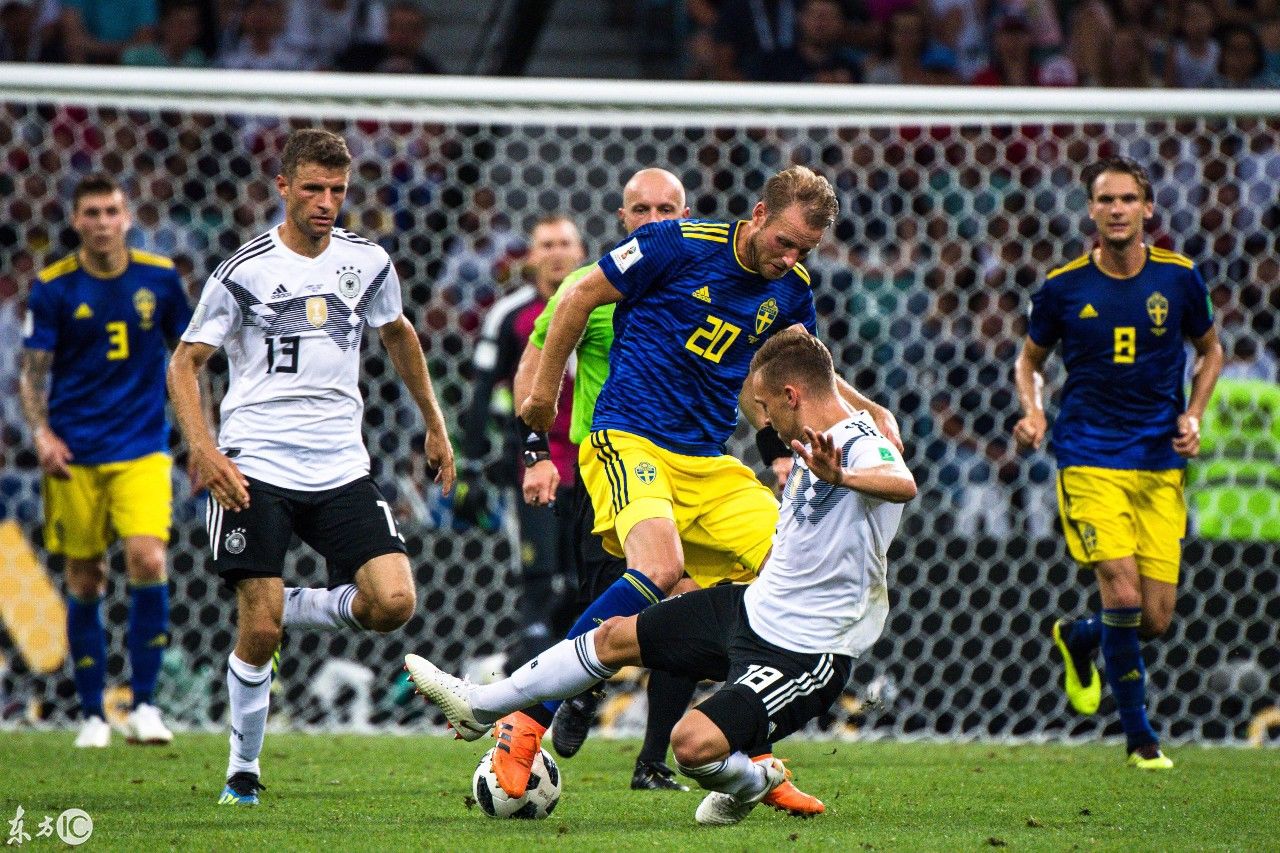 90年德国10号球衣图片,德国球衣进化史