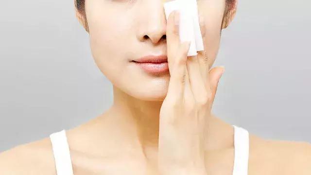 人累妆不垮，快速补妆有一套