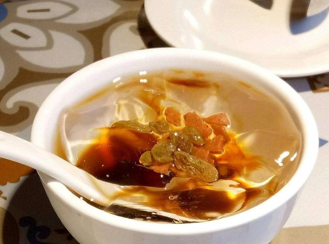 大暑节气食物烧仙草,烧仙草是夏天极受欢迎的消暑食物