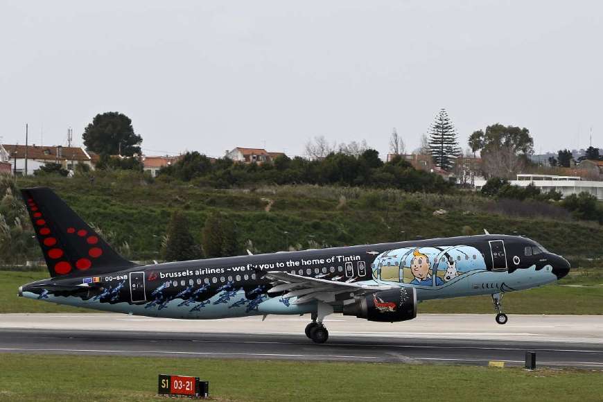 拼颜值：从卡通到球队标志，盘点世界各地酷炫而多彩的飞机机身