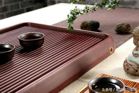 紫砂茶盘的优缺点,实木茶盘和紫砂茶盘哪个好