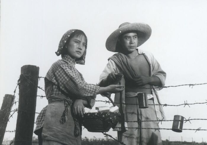 经典战争片《渡江侦察记》，儿时记忆，还记得“香烟洋火桂花糖”